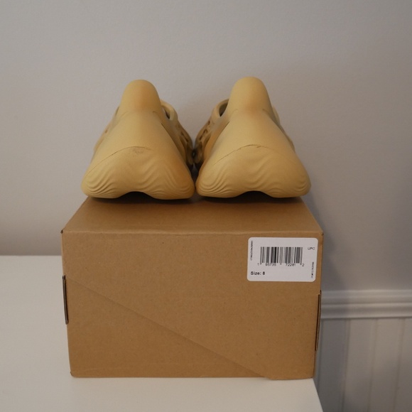 Yeezy Foam runner 'Desert Sand' - Picture 4 of 5